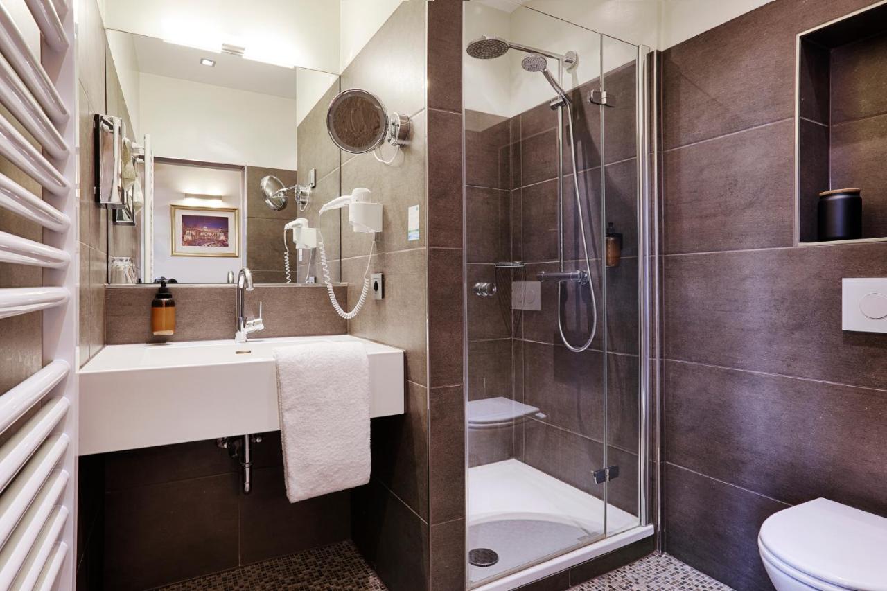 Hotel Wiener Botschaft In Veitshoechheim Ngoại thất bức ảnh